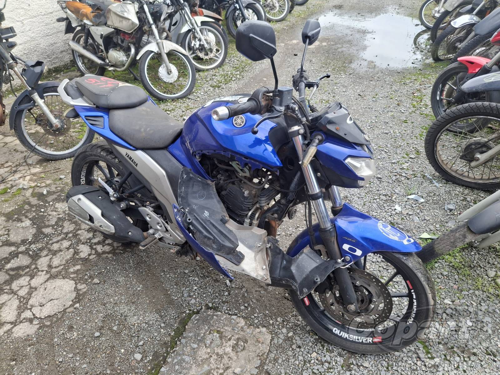 YAMAHA FZ25 FAZER