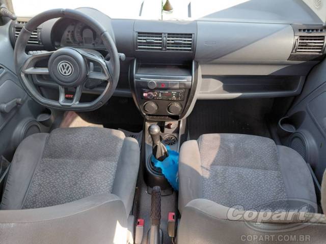 2004 VOLKSWAGEN FOX 