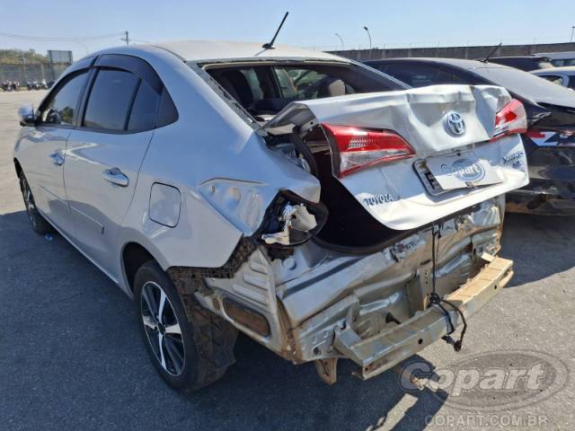 2019 TOYOTA YARIS SEDA 