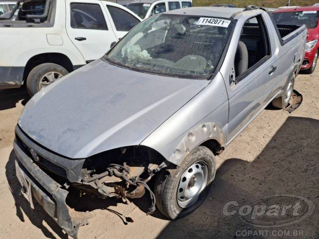 2015 FIAT STRADA 
