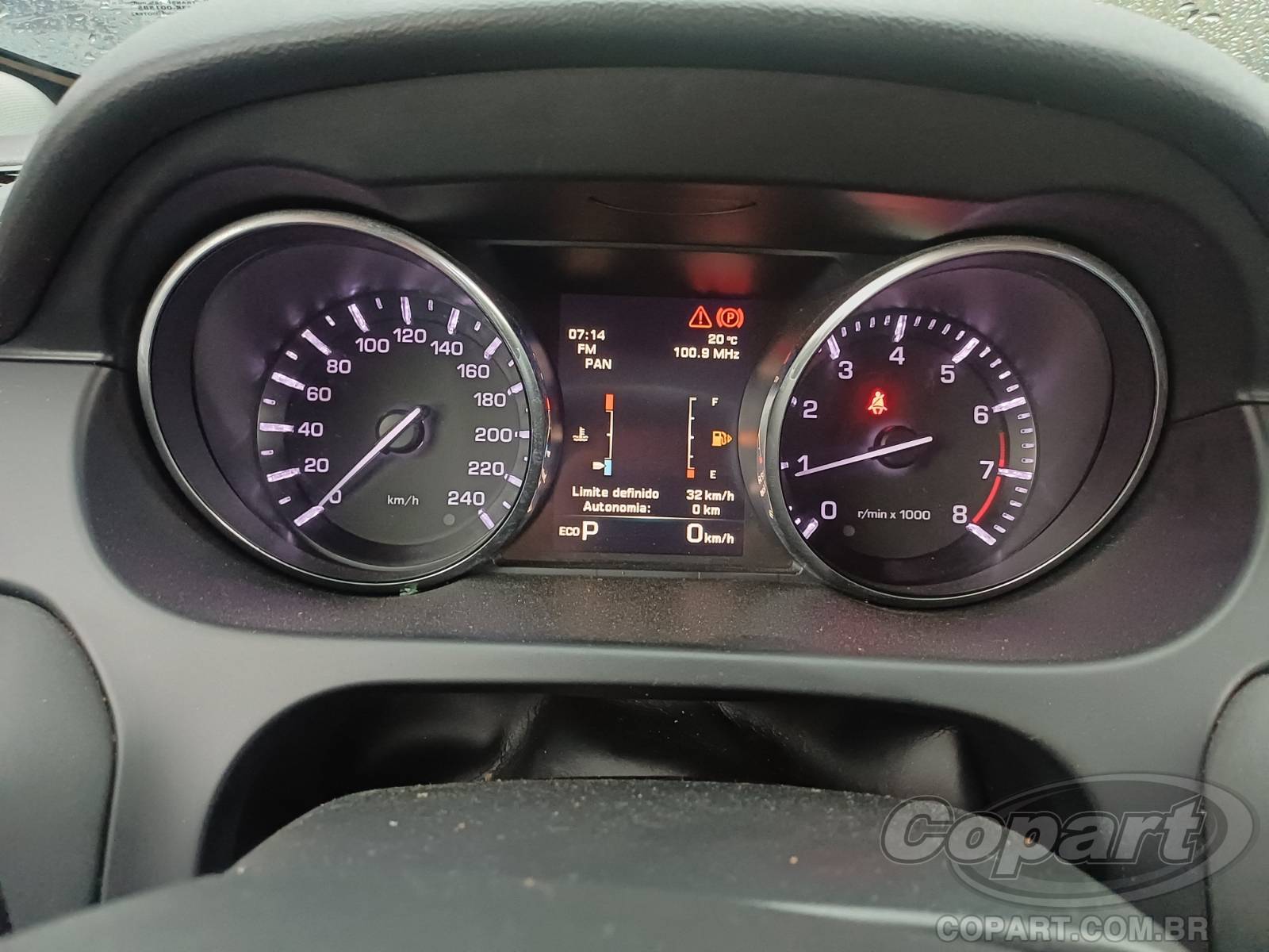 2015 LAND ROVER DISCOVERY SPORT — foto 8 de 11