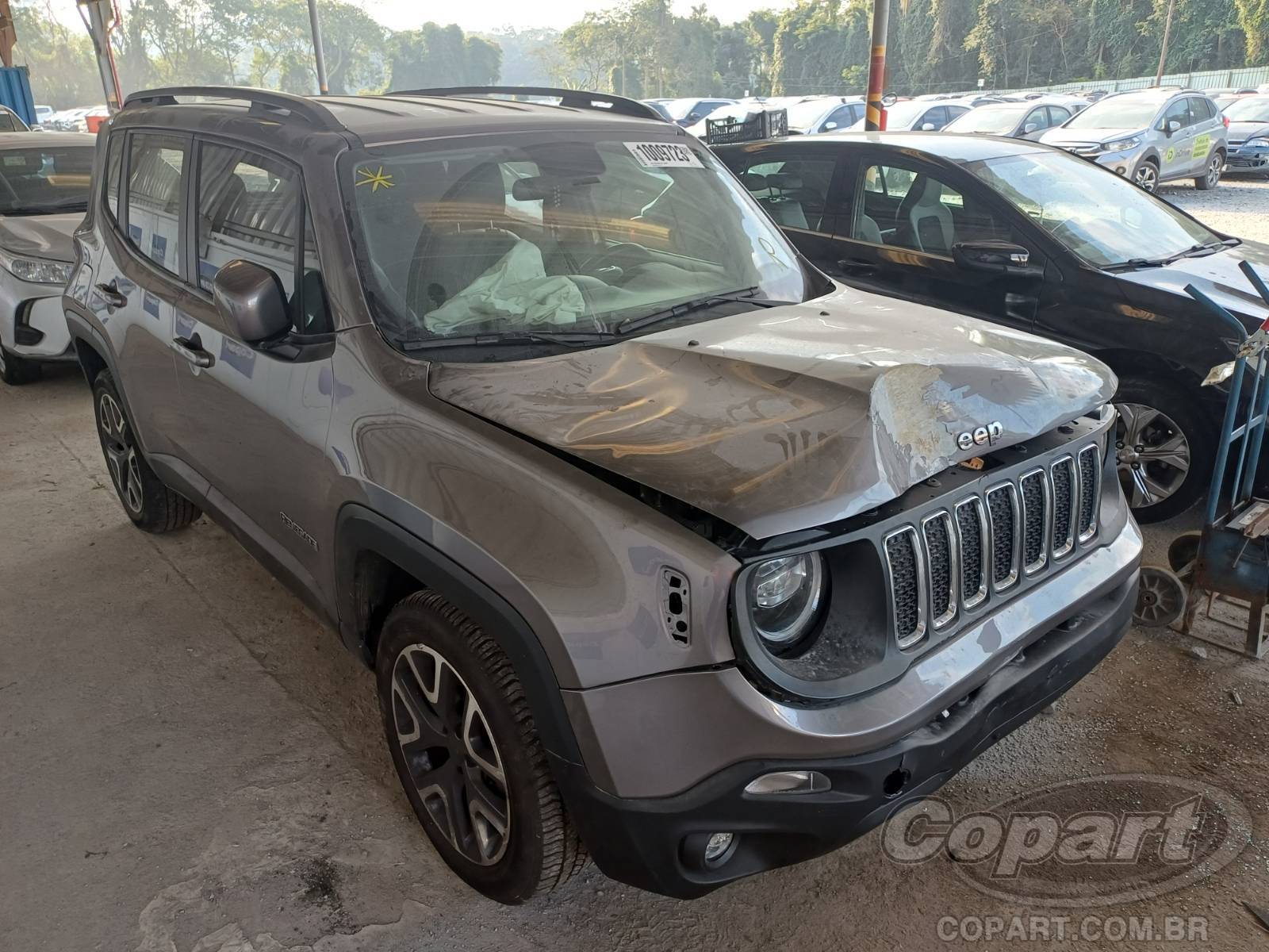 Veículo Fiat Renegade JEEP RENEGADE LONGITUDE 1.8 16V E.TORQ EVO 2021 2021 em leilão
