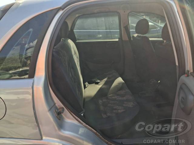 2004 CHEVROLET CORSA 