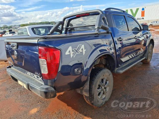 2021 NISSAN FRONTIER CD 