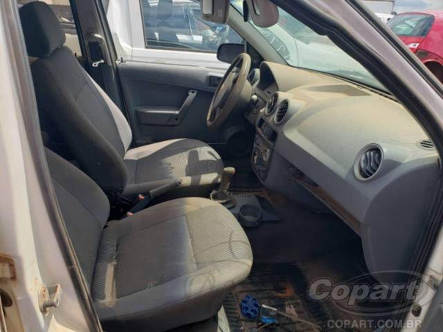 2010 VOLKSWAGEN PARATI 