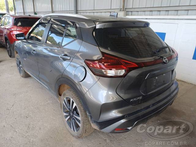 2024 NISSAN KICKS 