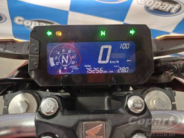 2025 HONDA CB 300F 