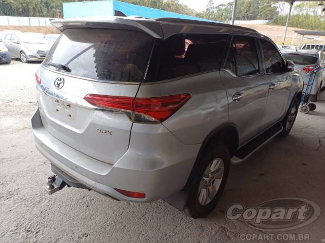 2016 TOYOTA HILUX SW4 