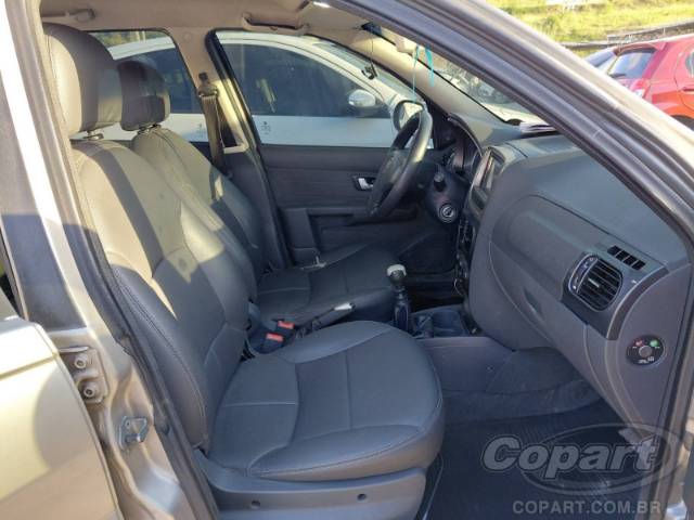 2014 FIAT PALIO WEEKEND 