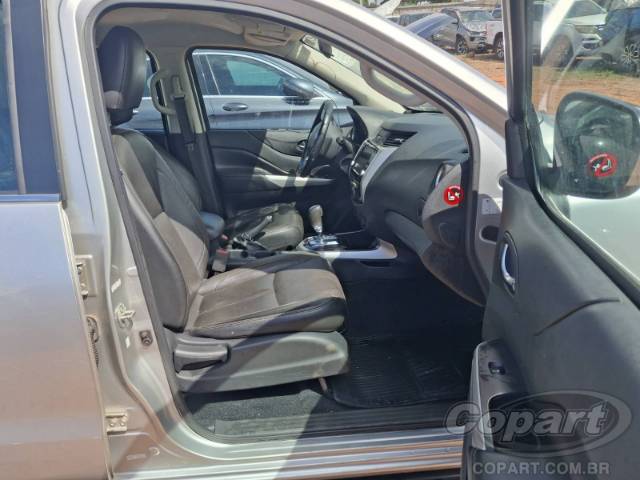 2021 NISSAN FRONTIER CD 