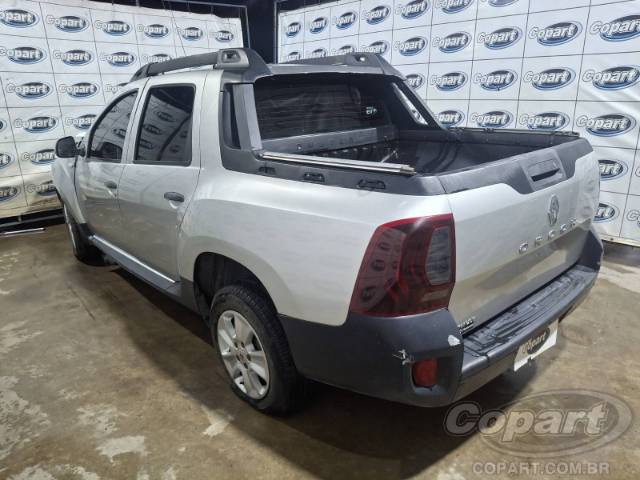 2019 RENAULT DUSTER OROCH 
