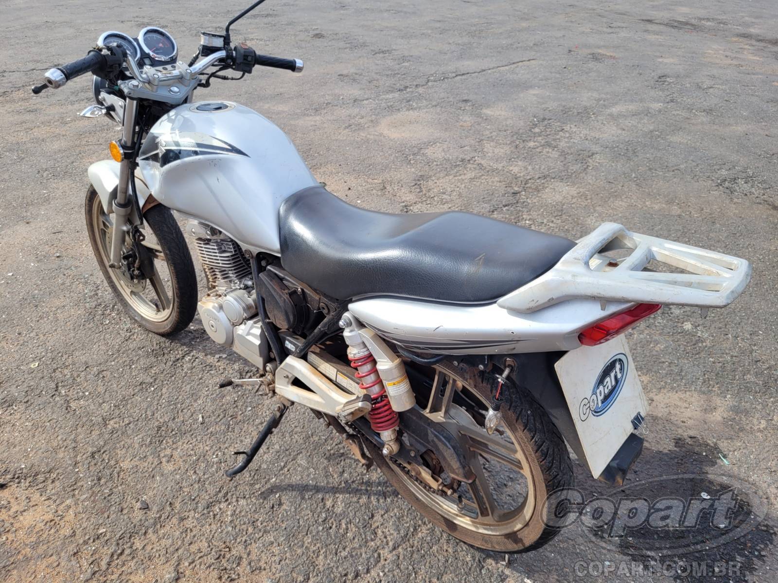 2016 SUZUKI GSR — leilão em Goiânia/GO (foto 3)