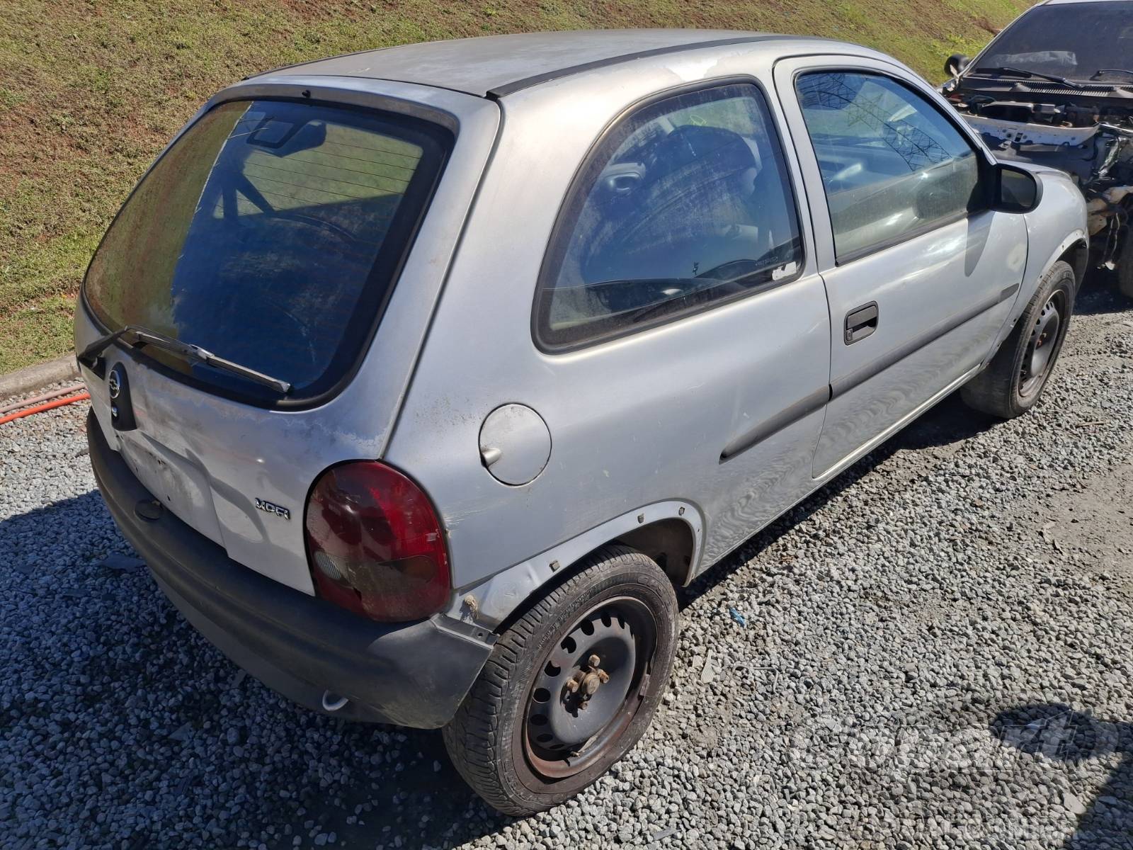 1999 CHEVROLET CORSA — foto 4 de 14