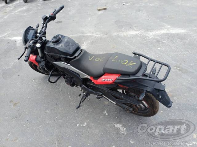 2025 BAJAJ DOMINAR 