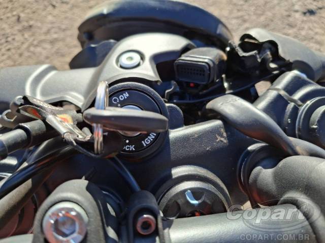 2026 ROYAL ENFIELD Guerrilla 