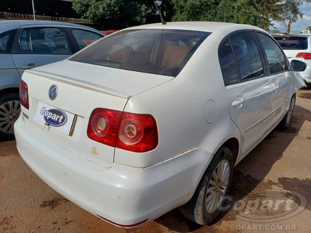 2013 VOLKSWAGEN POLO SEDAN 