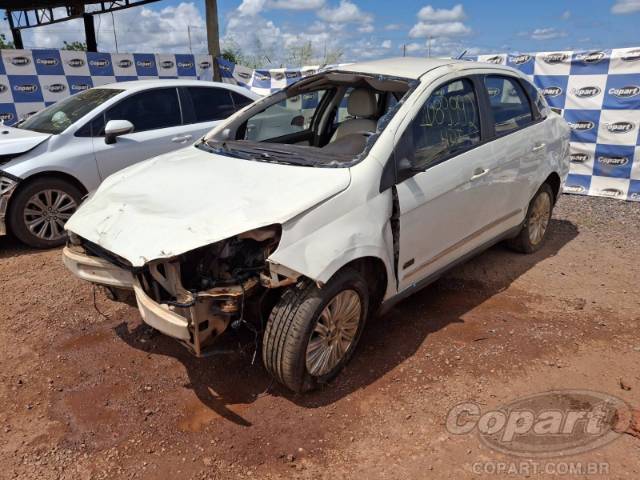 2014 FIAT GRAND SIENA 