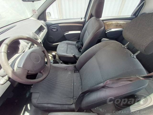 2008 RENAULT LOGAN 