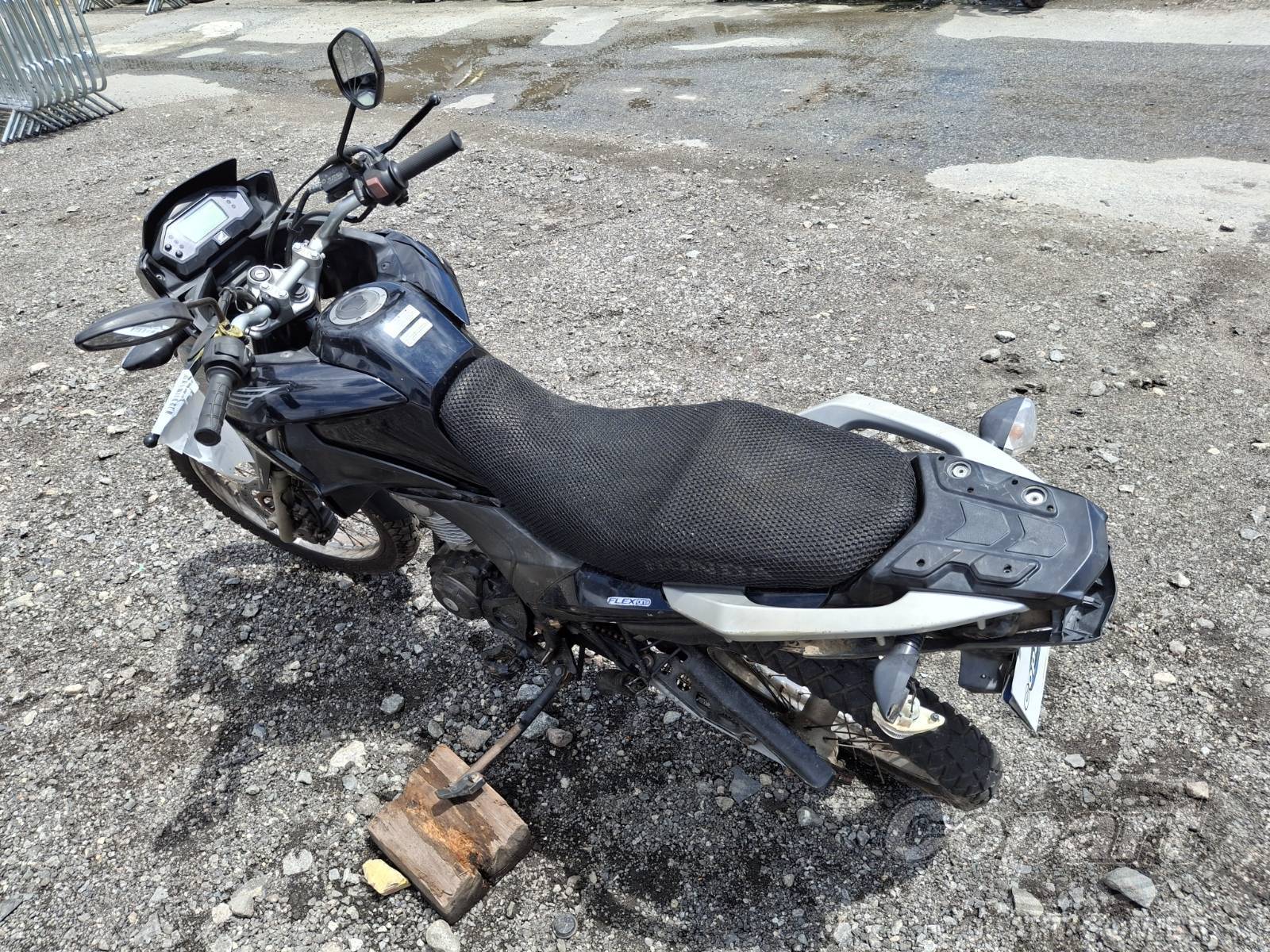 Foto 3: 2017 HONDA XRE 190