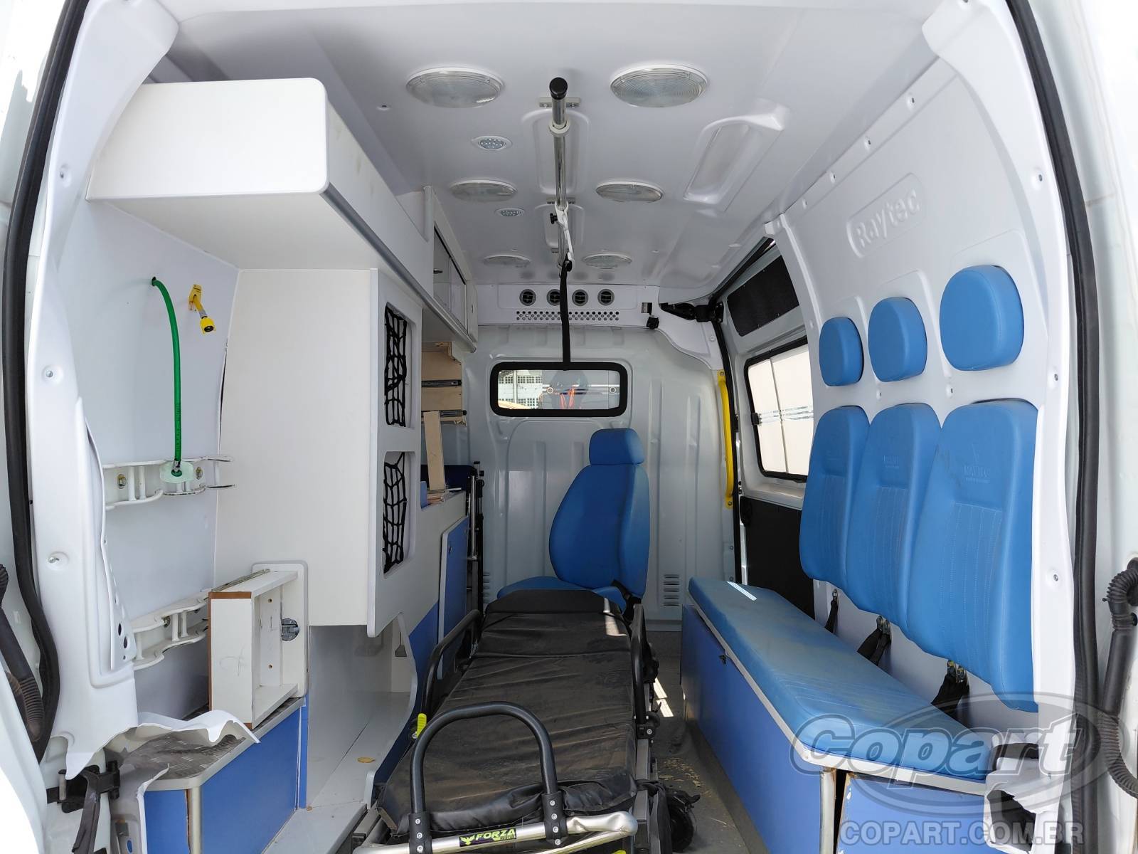 Foto 6 de 11: 2026 RENAULT MASTER FURGAO