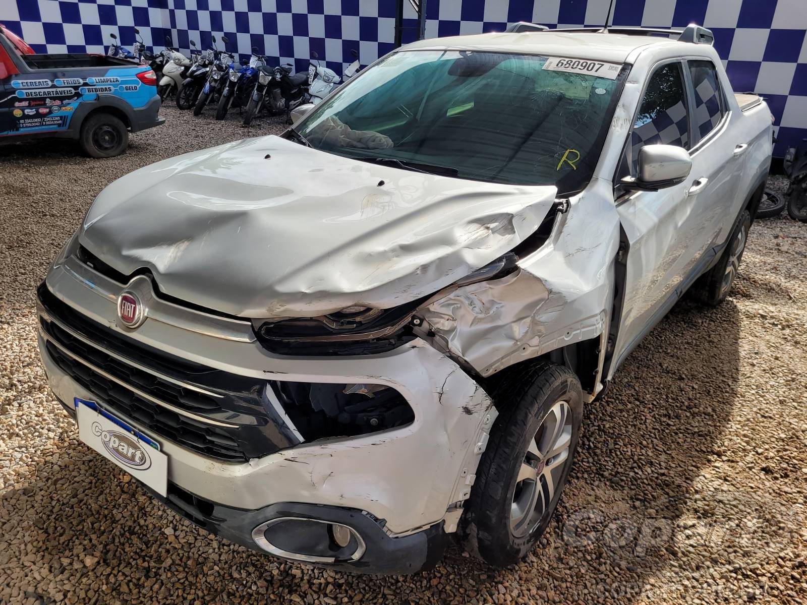 Foto 2: 2017 FIAT TORO