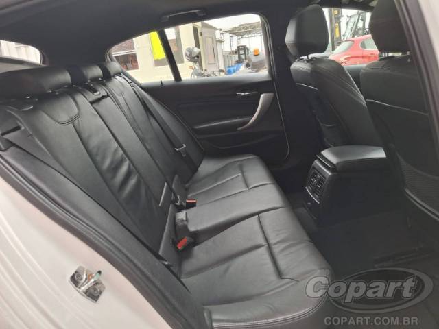 2015 BMW SERIE 1 