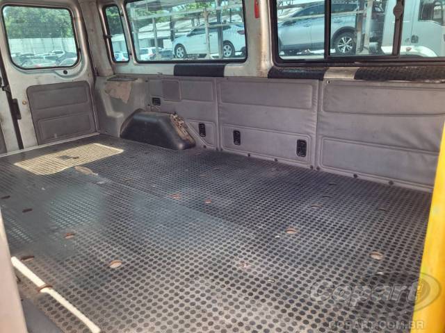 2011 FORD TRANSIT BUS 