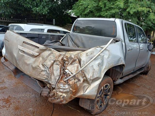 2021 TOYOTA HILUX CD 