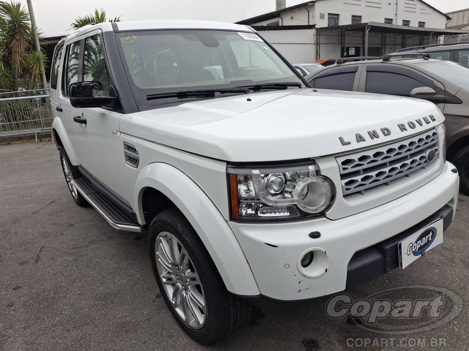 Land Rover Discovery 4