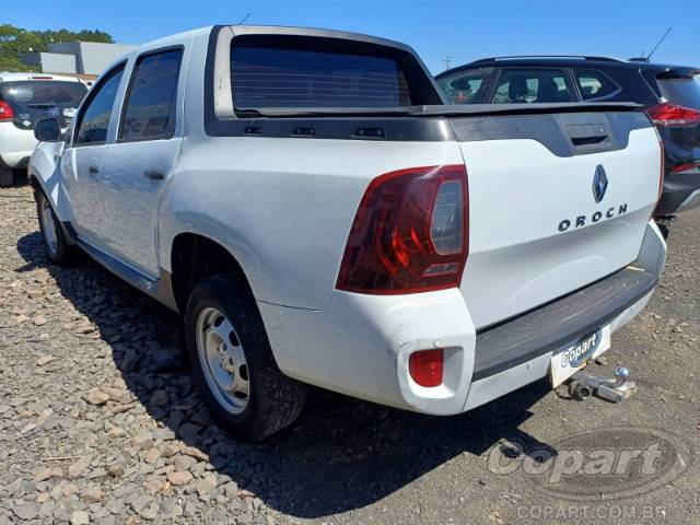 2018 RENAULT DUSTER OROCH 