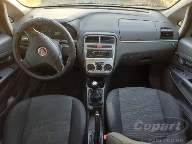 2011 FIAT PUNTO 