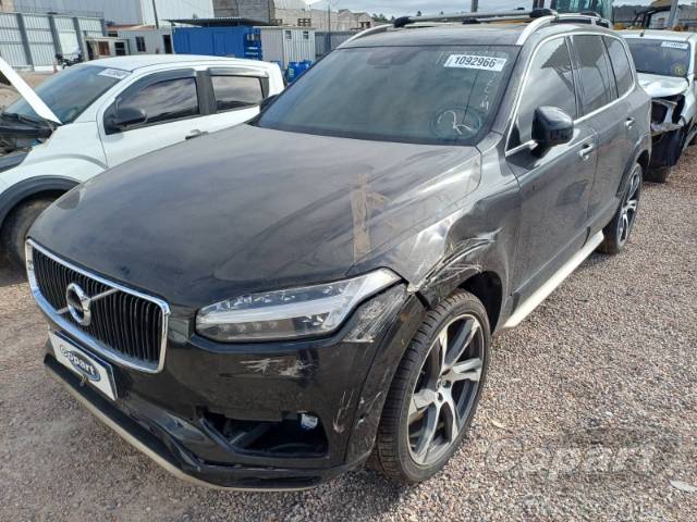 2017 VOLVO XC90 