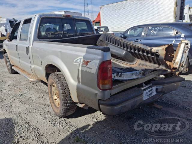 2005 FORD F-250 CD 