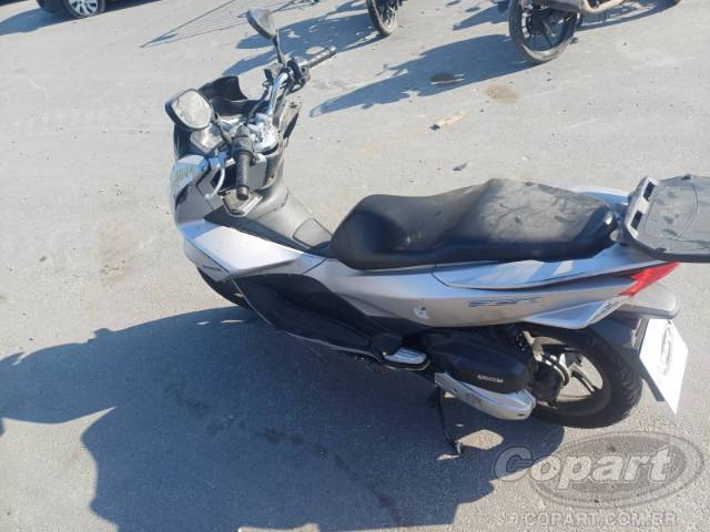 2017 HONDA PCX 