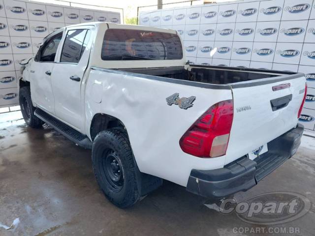 2024 TOYOTA HILUX CD 