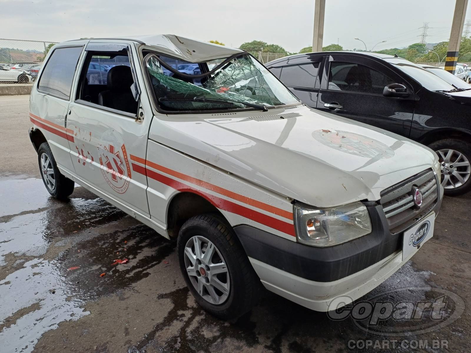 Veículo Fiat Uno Fiat Uno Mille Fire Economy 1.0 2013 Colisão Média Monta 2013 em leilão