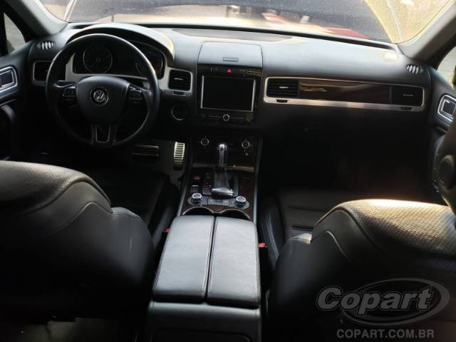 2014 VOLKSWAGEN TOUAREG 