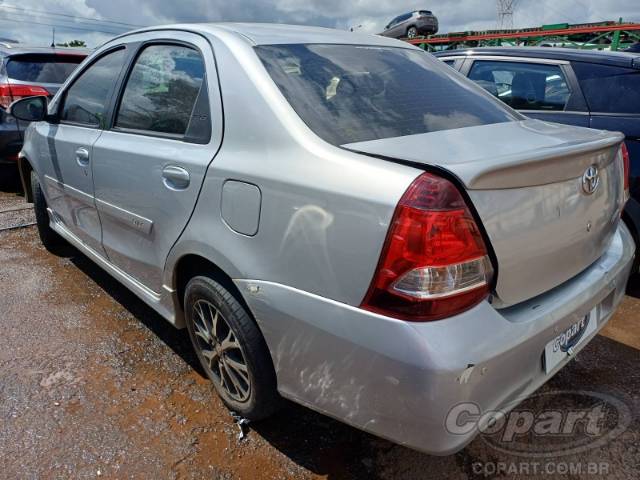 2017 TOYOTA ETIOS SEDA 