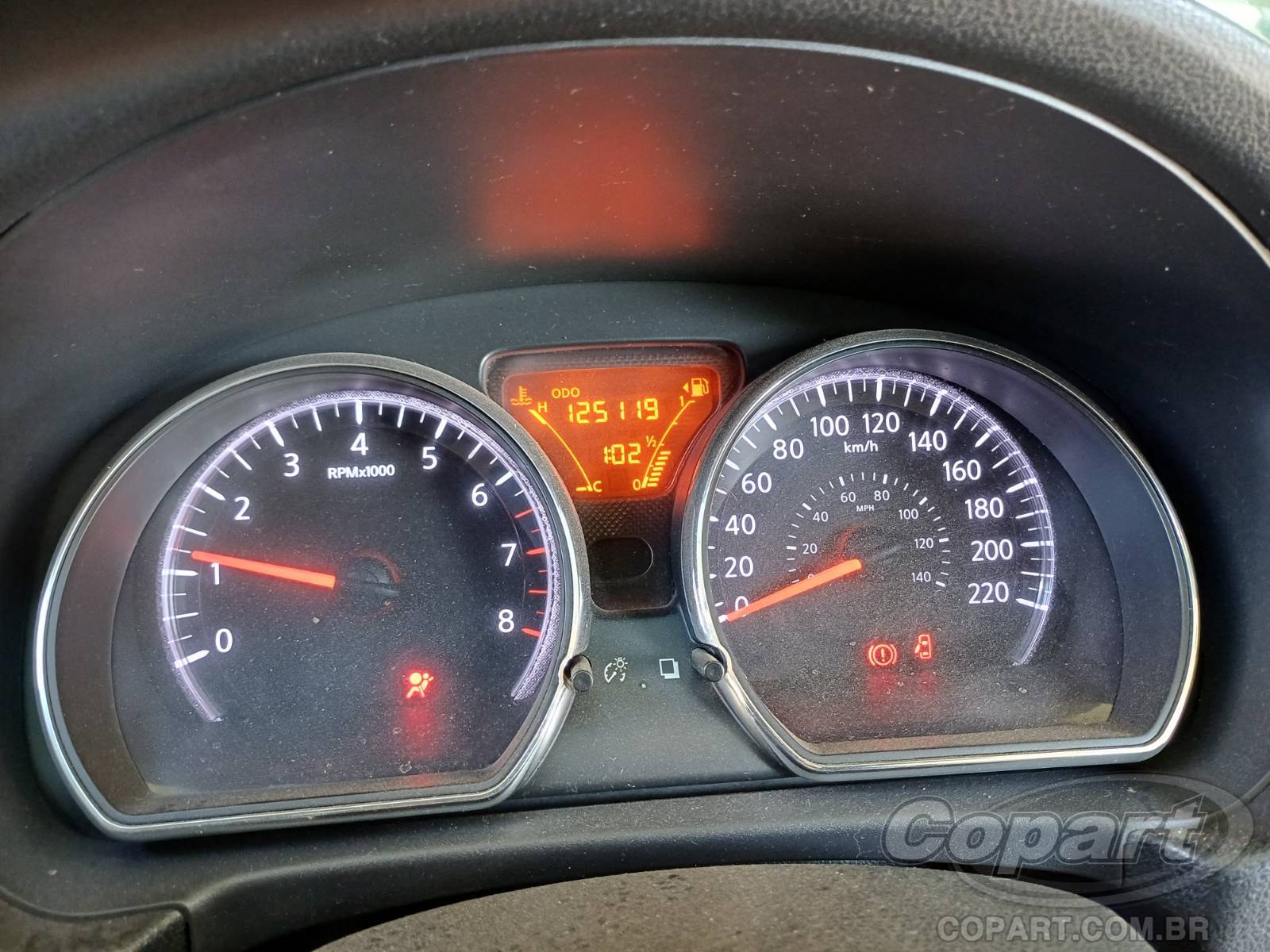 2014 NISSAN VERSA — foto 8 de 10