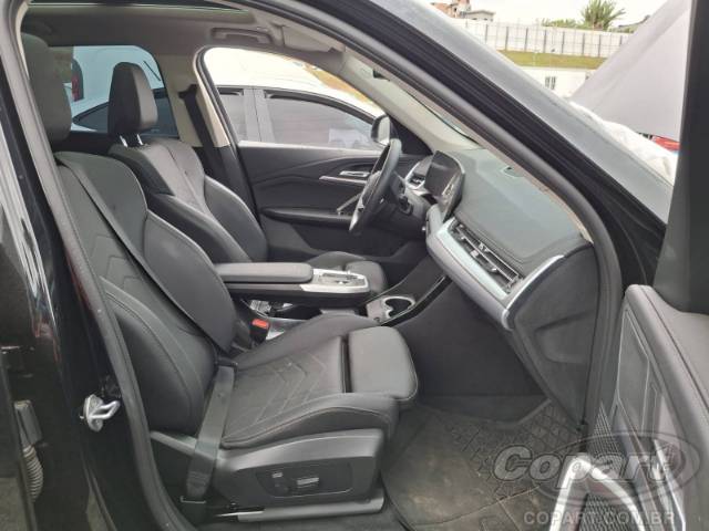 2025 BMW IX1 