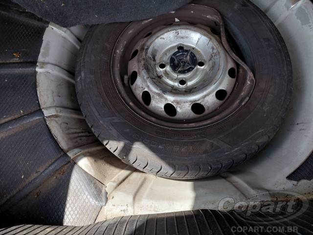 2004 CHEVROLET CORSA SEDAN 