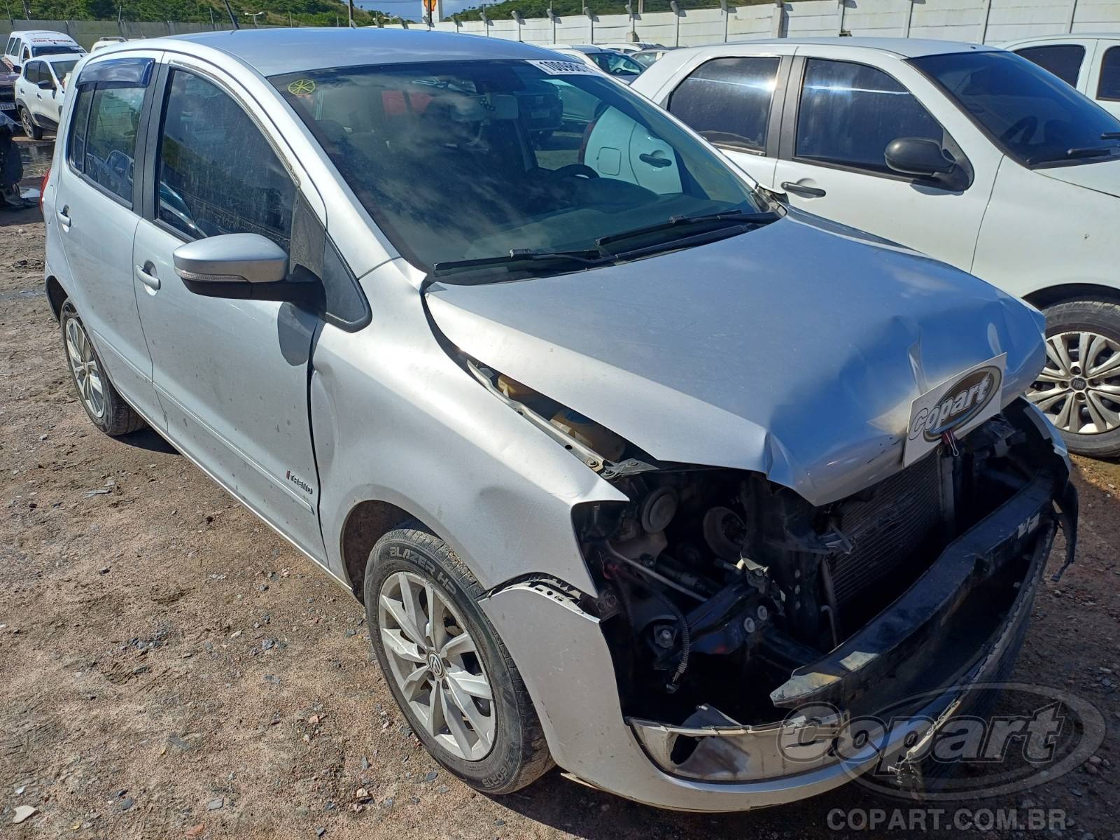 Veículo VW - VolksWagen Fox VOLKSWAGEN FOX 1.0 TOTAL FLEX 2014 2014 em leilão