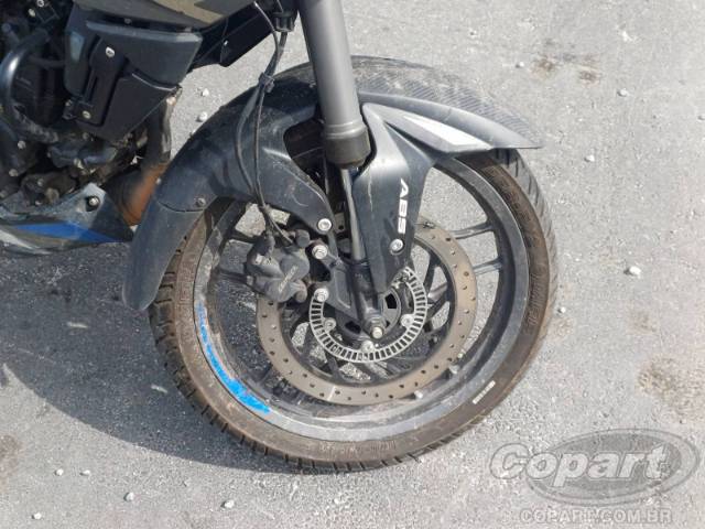 2025 BAJAJ DOMINAR 
