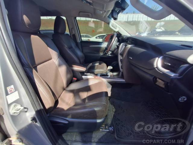 2017 TOYOTA HILUX SW4 