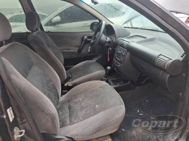 2002 CHEVROLET CORSA 