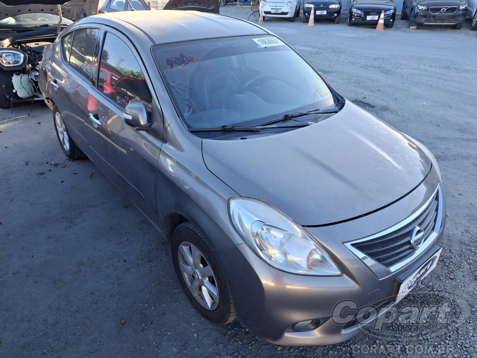 Veículo Nissan Versa 2013 NISSAN VERSA SL 1.6 16V FLEXIVEL ALCOOL/GASOLINA 2014 em leilão