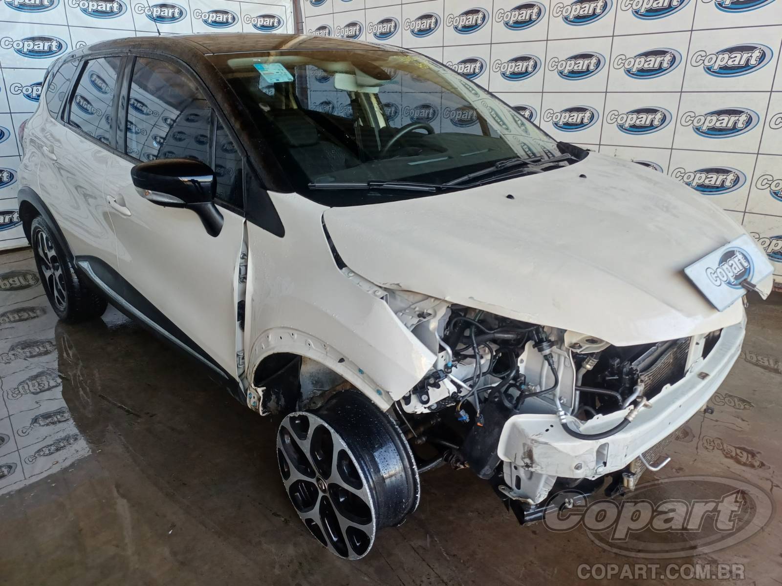 Veículo Renault Captur Renault Captur Intense 1.6 16V SCe 2019 Médio Colisão 2019 em leilão