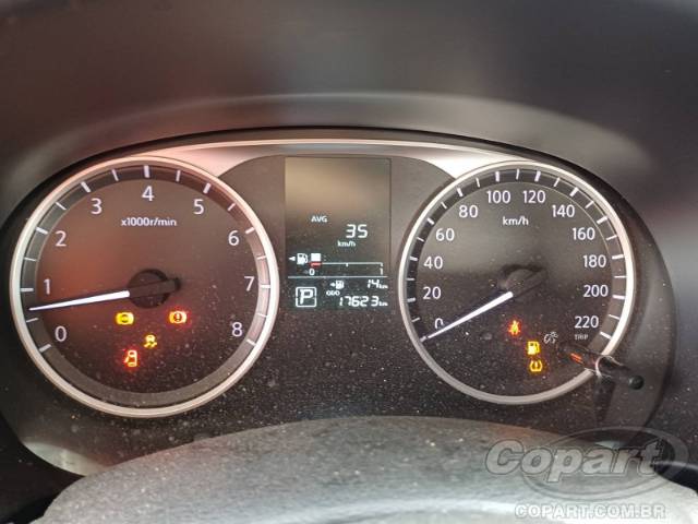 2025 NISSAN Kicks Play 