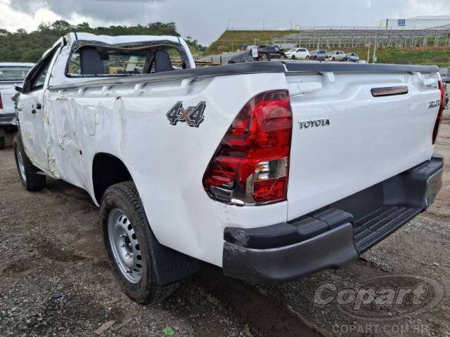 2024 TOYOTA HILUX CS 