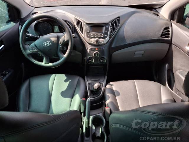 2015 HYUNDAI HB20S 